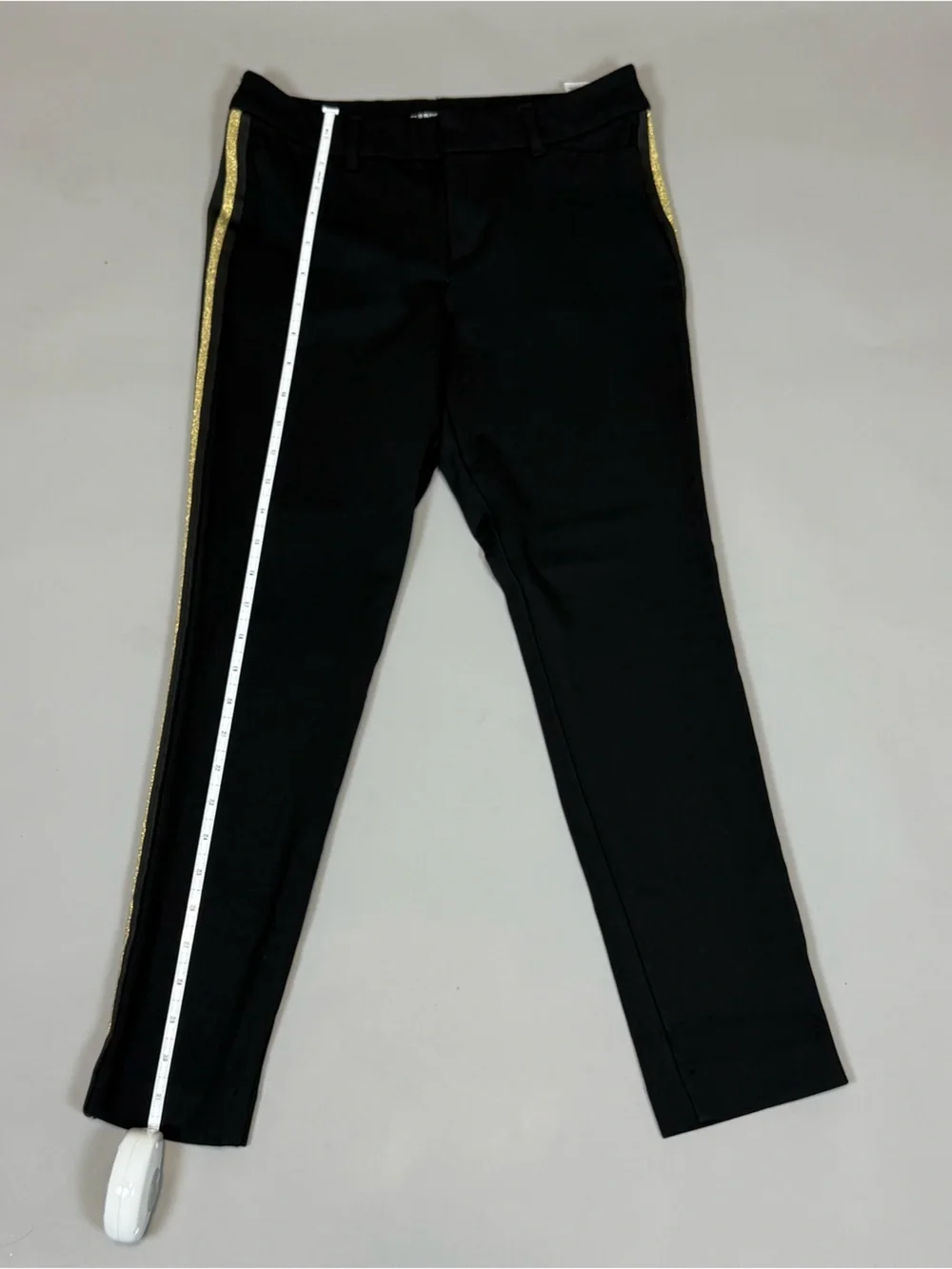 Old Navy Women’s Black Pants with Gold Side Stripe Size 4 - Picture 5 of 9